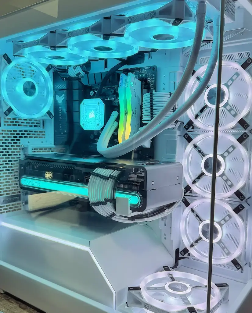 Montaje Gaming PC Phanteks El Molar Montaje Gaming PC Phanteks El Molar